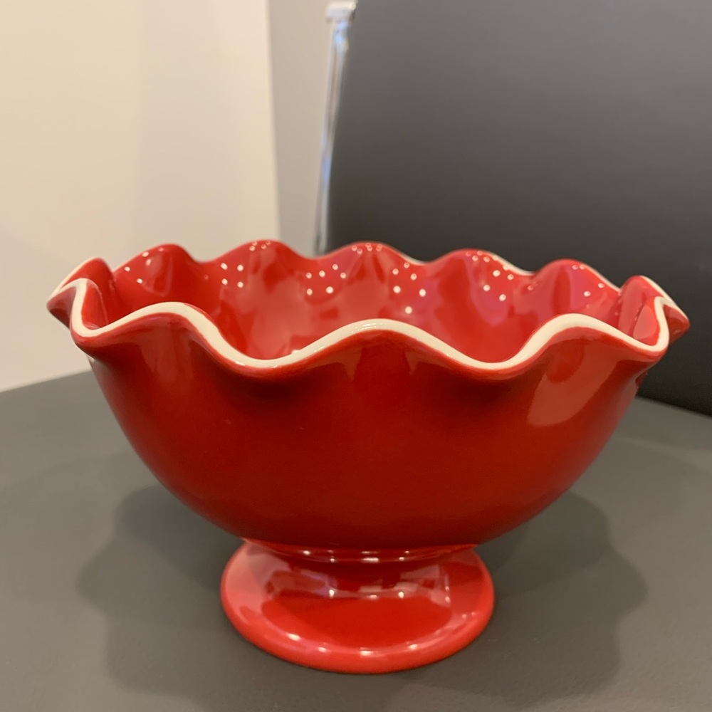 Longaberger Red Ruffled Pedestal Bowl 4” tall with a 7” Opening Diameter - Picture 2 of 5